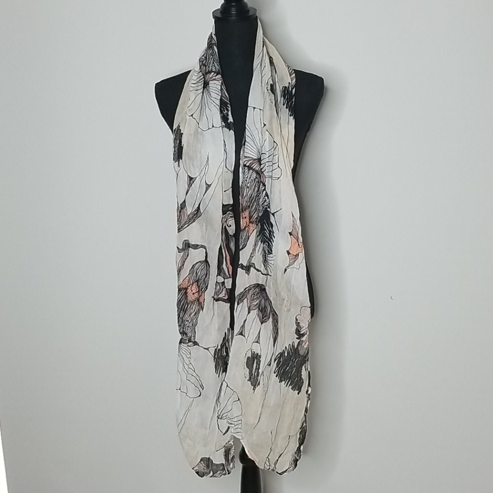 Multicolored Design Scarf & Wrap - Picture 3 of 4